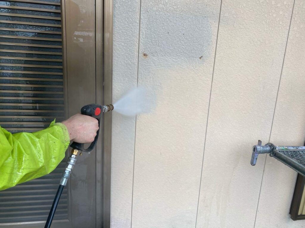 塗装前に知っておきたい「高圧洗浄」の基礎知識【まとめ】 | 塗装屋 