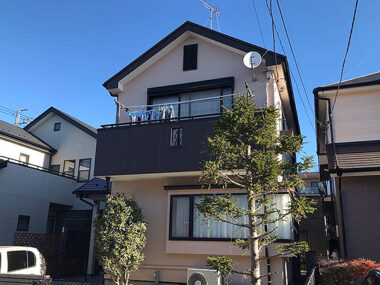 千葉県佐倉市外壁屋根塗装｜ベランダを塗分けてアクセントに