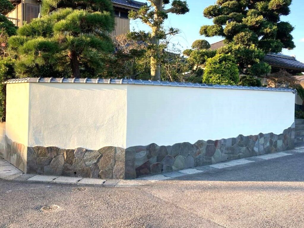 千葉県山武市で外構壁の塗装工事施工事例です　「職人さんが良い人で良かったです！」