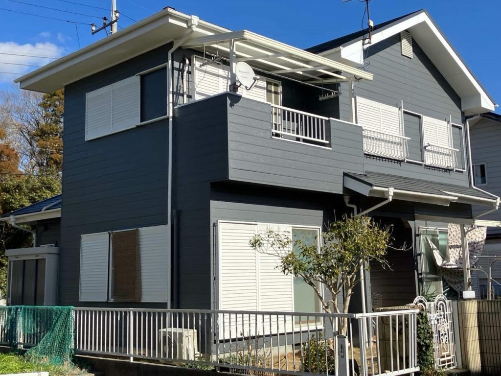 千葉県東金市Y様邸　外壁屋根塗装他の施工事例です