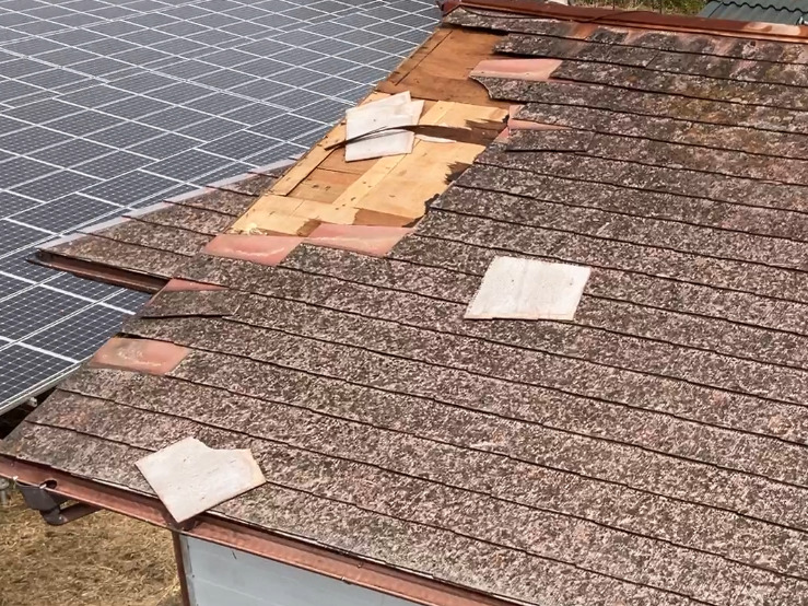 千葉県大網白里市のＩ様邸　スレート屋根改修工事の施工事例です