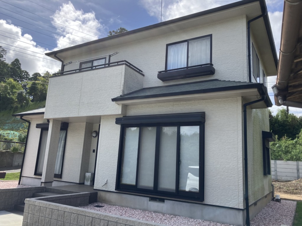ラジカル制御型塗料　外壁色：27-50D