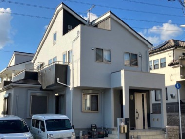 【デザインと安心を両立】モダン住宅の屋根劣化はカバー工法で｜千葉市緑区鎌取町