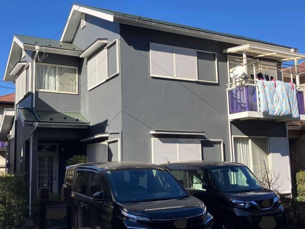 千葉県八街市のA様邸　外壁屋根塗装の施工事例です