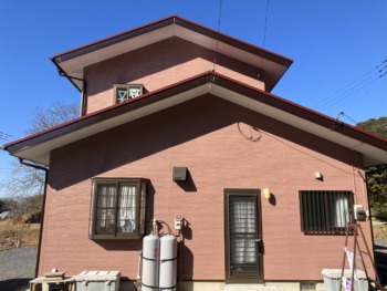 大胆なカラーチェンジで「可愛い！」と大満足の仕上がり｜茨城県行方市外壁・屋根塗装リフォーム