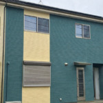 優しさと個性を両立した、グリーン×イエローの外観｜千葉県八街市 外壁・屋根塗装リフォーム