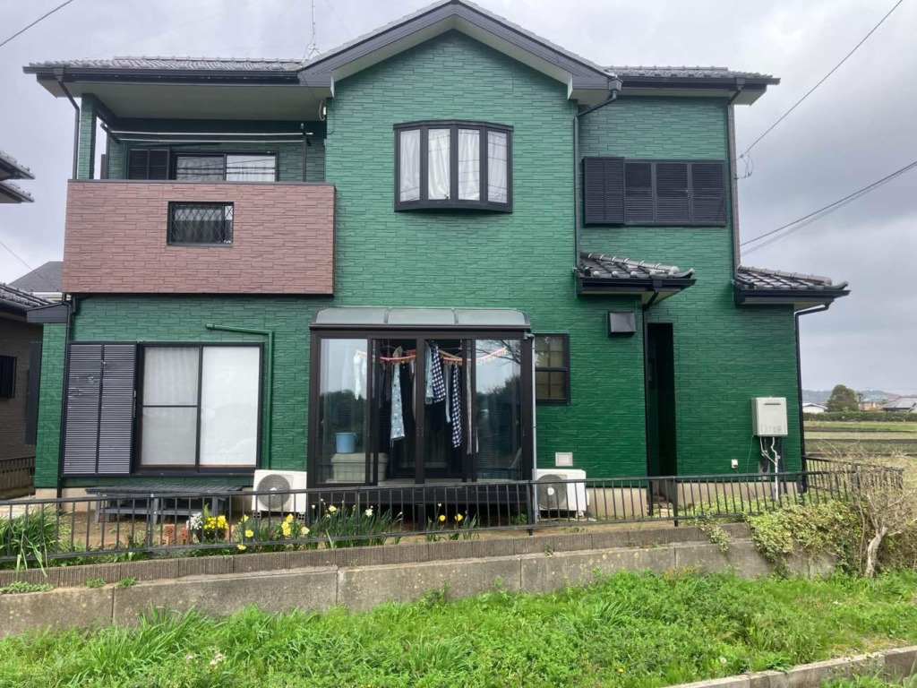 千葉県匝瑳市　外壁塗装２色塗り分け