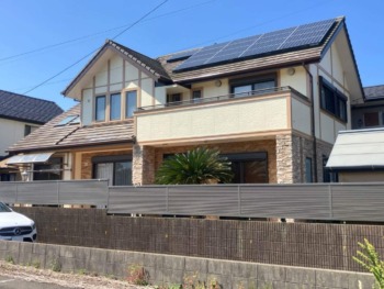 築25年目の劇的変身！白とクリーム色で明るく輝く我が家に｜千葉県銚子市外壁塗装リフォーム