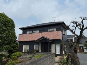 バルコニーのアクセントでスタイリッシュなモダンな家へ変身｜茨城県水戸市外壁塗装リフォーム