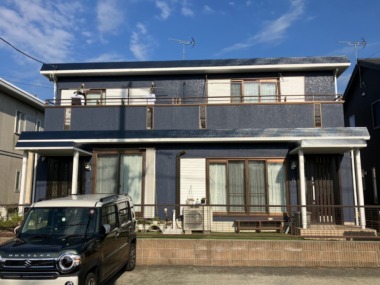 紺色でカッコよく生まれ変わった家｜茨城県龍ケ崎市外壁屋根塗装リフォーム