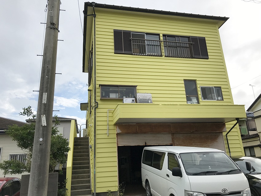 黄色い家の塗装
