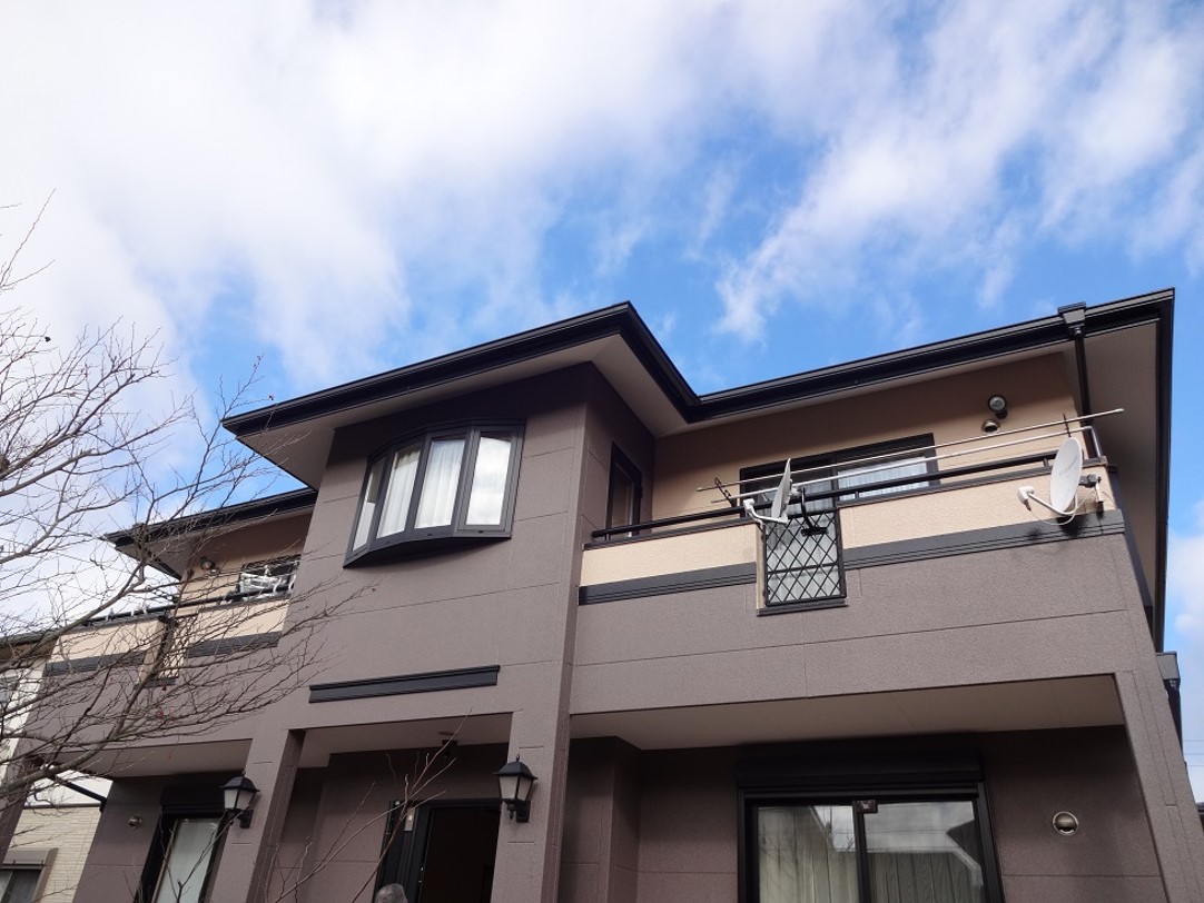 茨城県牛久市 外壁塗装 コーキング劣化の改善と茶系で上品な仕上がりに 塗装屋ぬりべえ