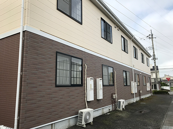 茨城県稲敷郡 外壁屋根塗装|汚れの出ていたアパートの外装を一新