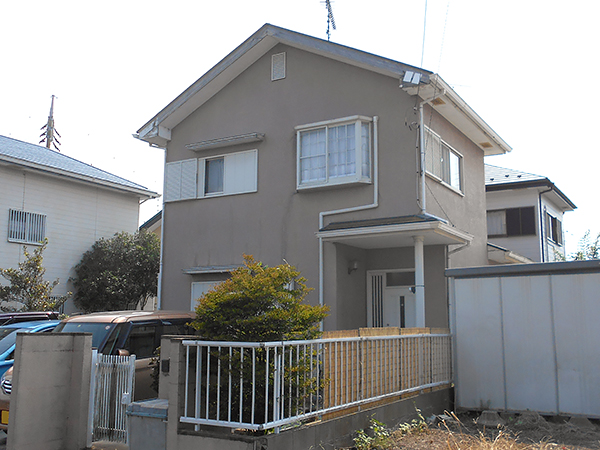 茨城県稲敷郡 外壁屋根塗装|クラックを補修して安心