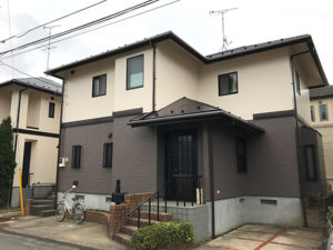 ツートンカラーの外壁
