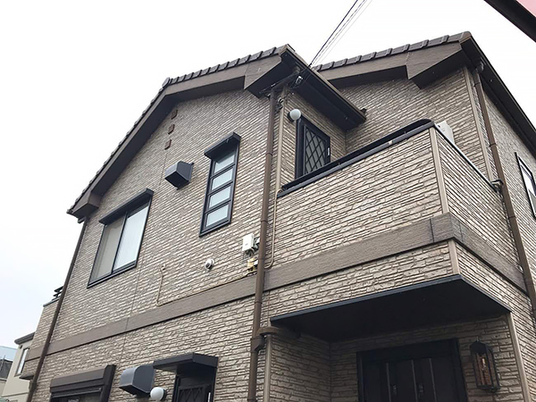 茨城県つくば市外壁塗装工事|階ごとに塗分けてアクセントに