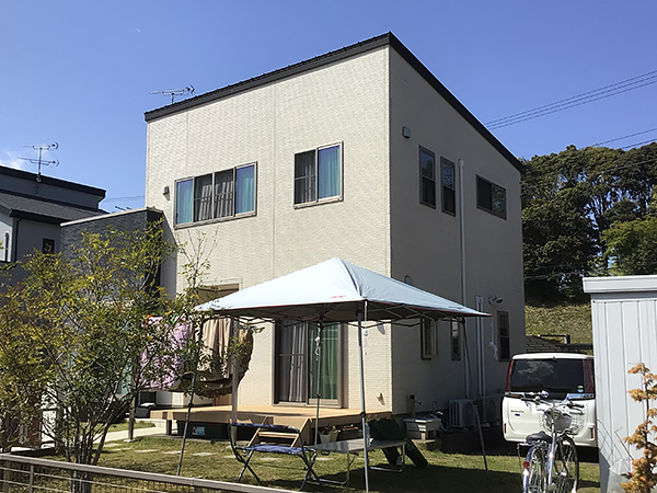 茨城県潮来市外壁屋根塗装工事|北側面を明るくしてイメージ一新