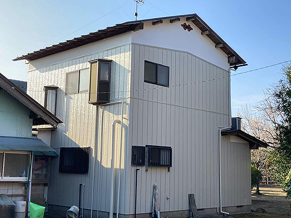 千葉県大網白里市外壁屋根塗装｜漆喰の剥がれを補修